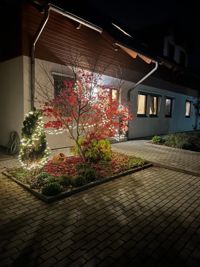 Pension Zum Paradies Harthausen  ภายนอก รูปภาพ