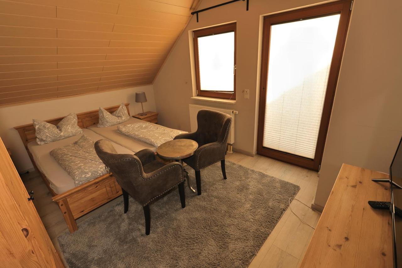 Pension Zum Paradies Harthausen  ภายนอก รูปภาพ