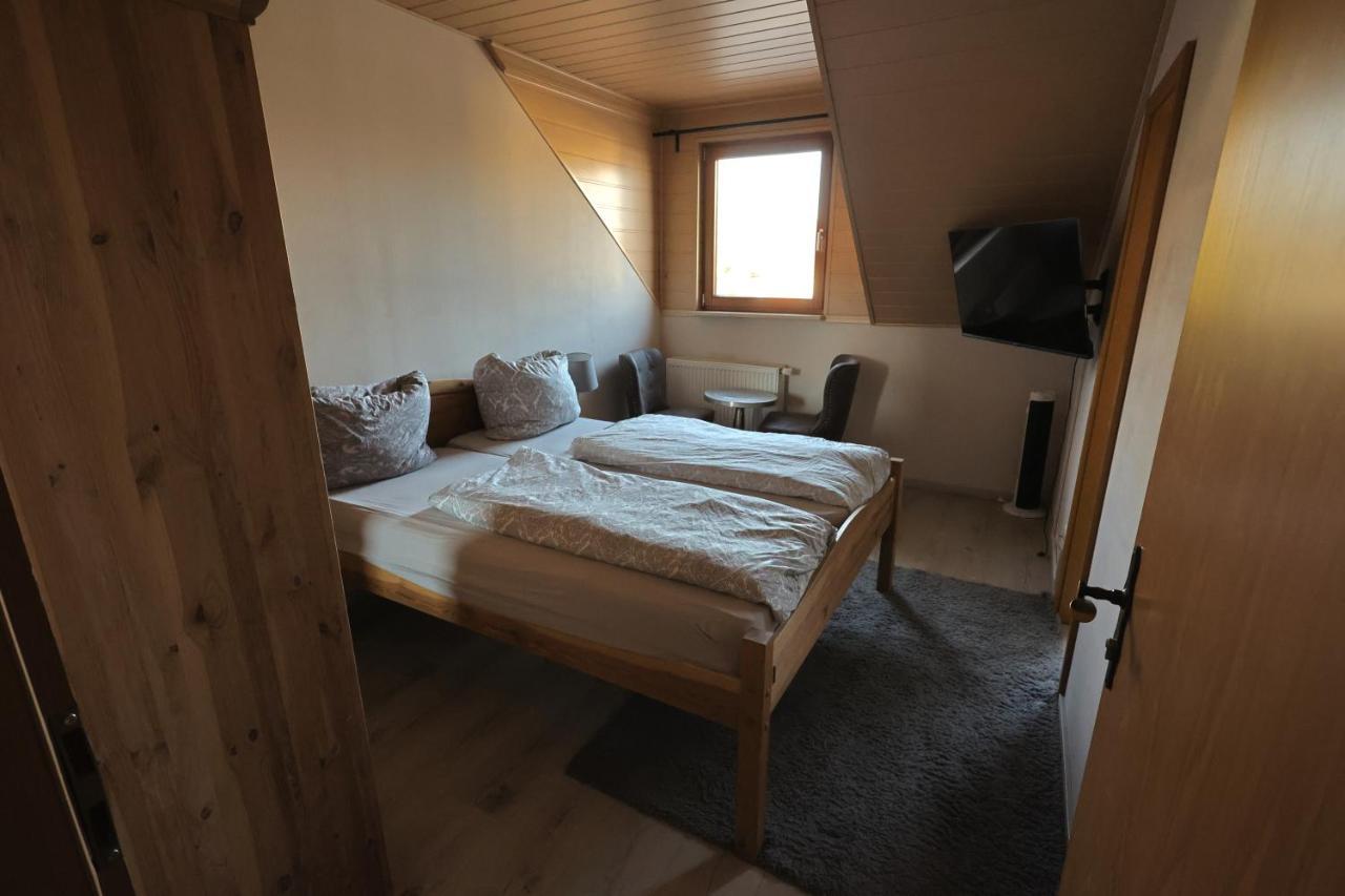 Pension Zum Paradies Harthausen  ภายนอก รูปภาพ