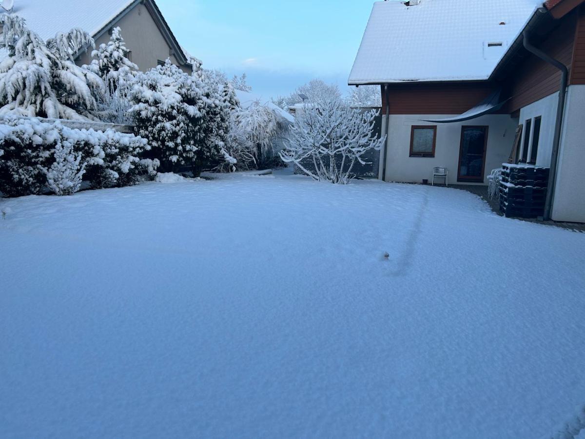 Pension Zum Paradies Harthausen  ภายนอก รูปภาพ