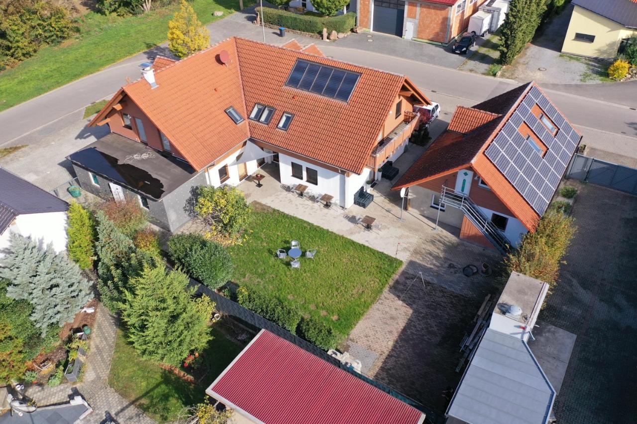 Pension Zum Paradies Harthausen  ภายนอก รูปภาพ