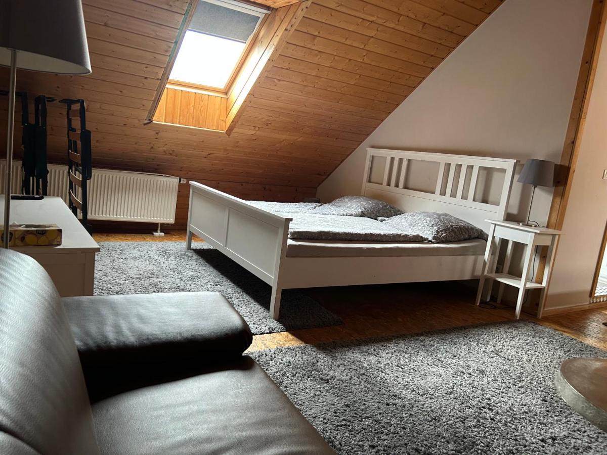 Pension Zum Paradies Harthausen  ภายนอก รูปภาพ