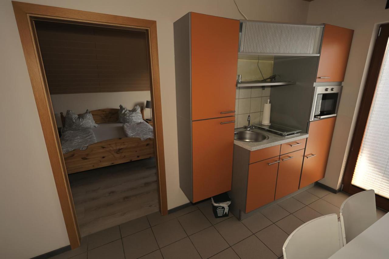 Pension Zum Paradies Harthausen  ภายนอก รูปภาพ